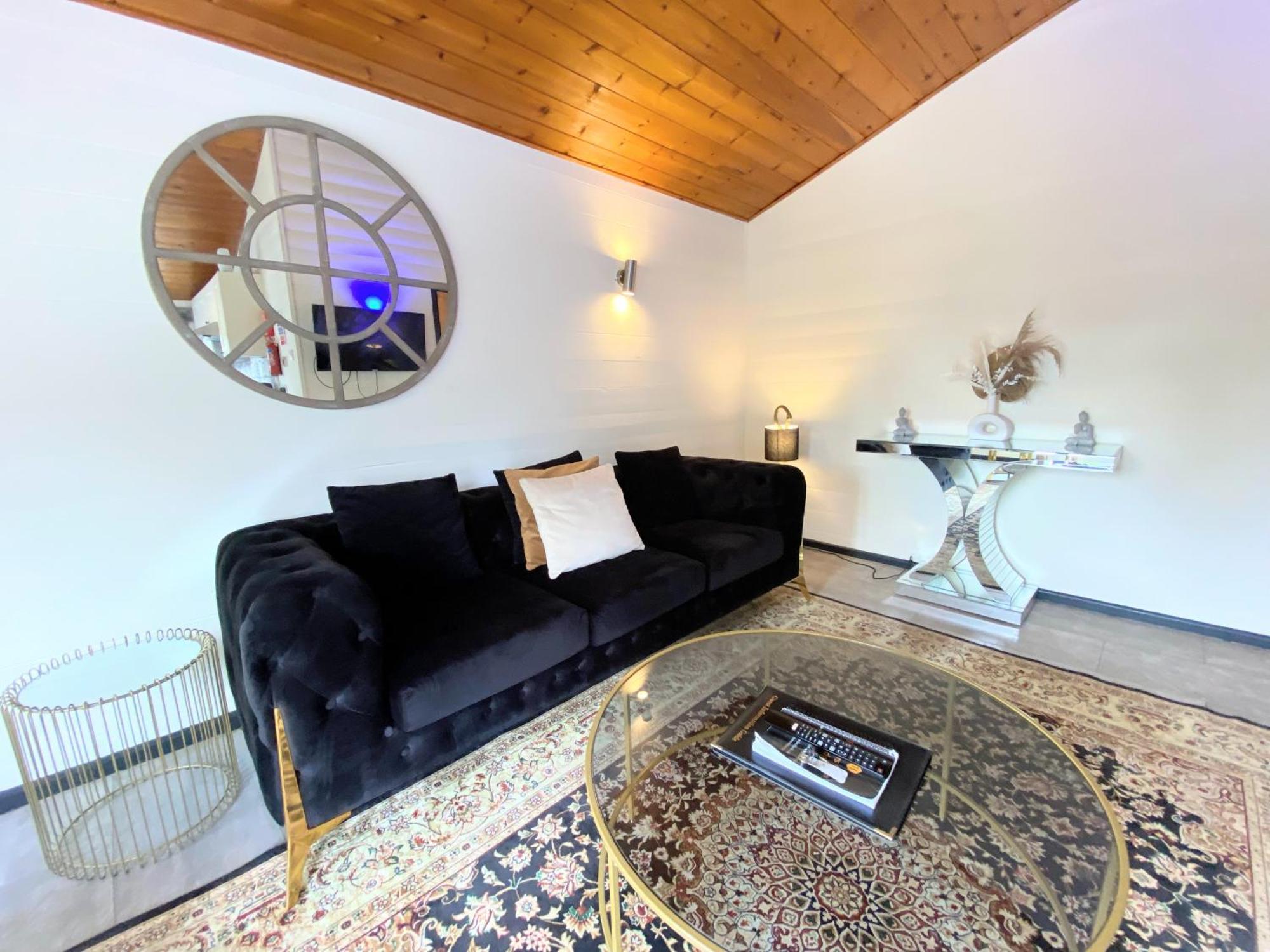 Villa Magpie 2 Hot Tub HuntersMoon-Warminster-Longleat-Wiltshire Exterior foto